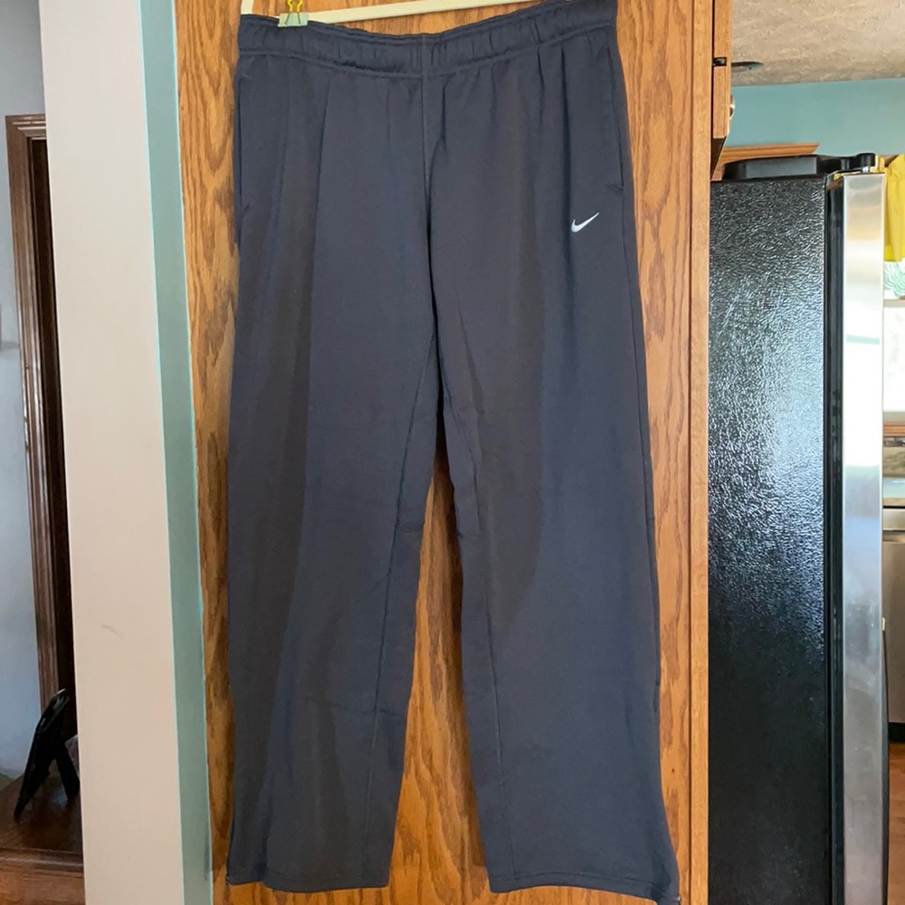 Nike Thermafit dark gray size XL sweatpants